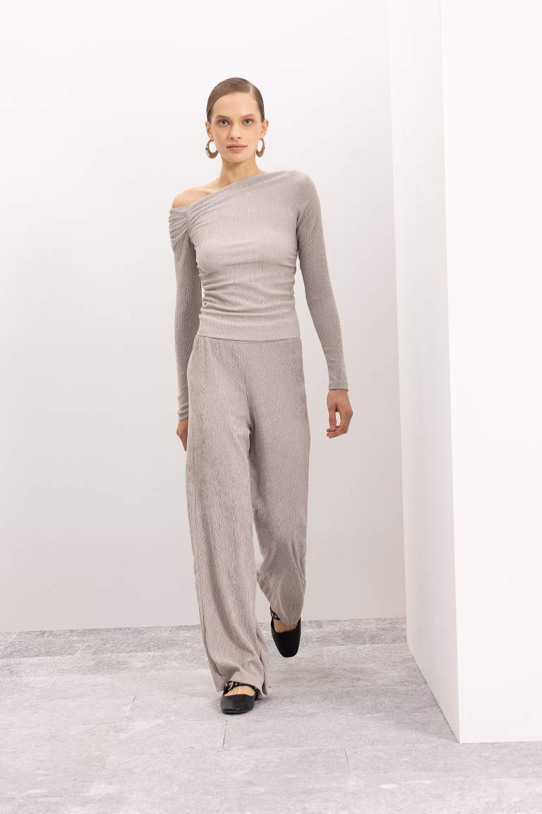 Wide Leg Crepe Trousers