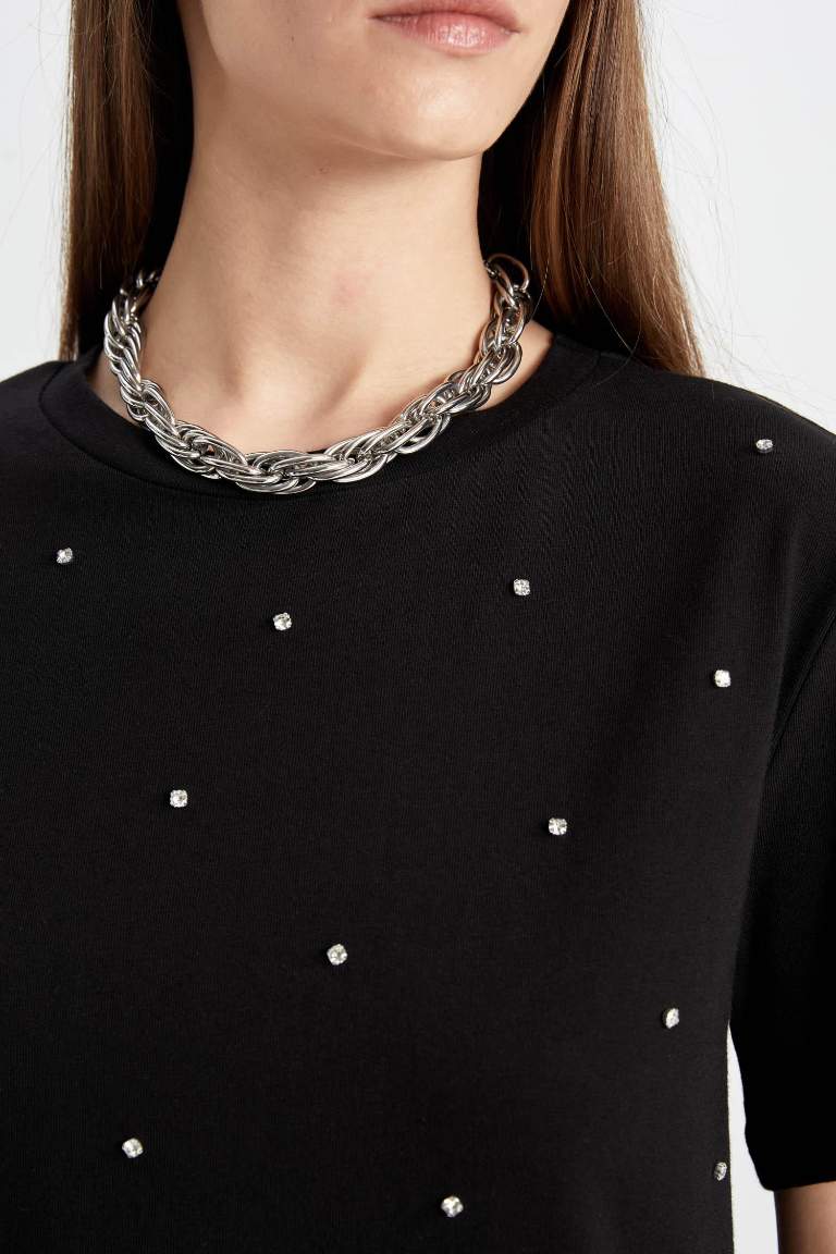 Regular Fit Crew Neck Stone Detailed Casual T-Shirt