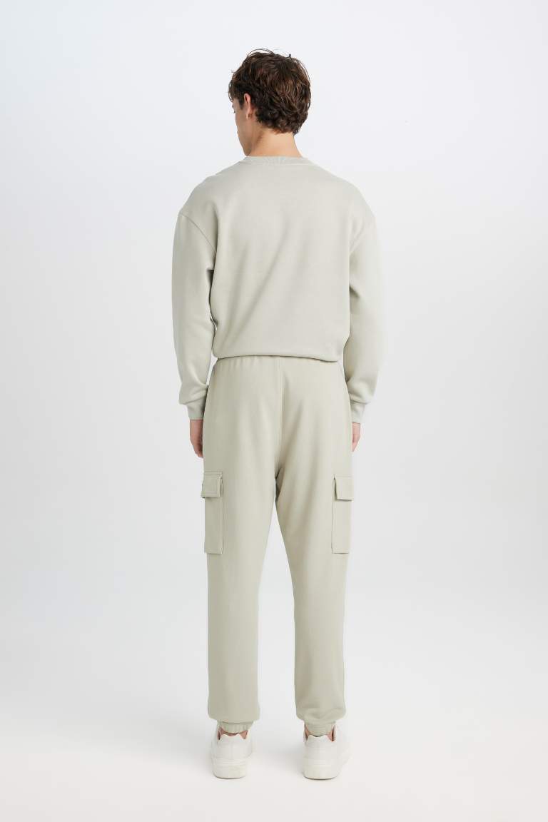 Regular Fit With Cargo Pocket Sweatpants