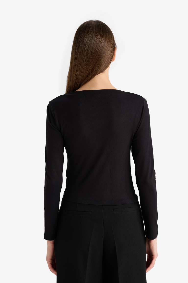 Slim Fit Dar Kesim Kayık Yaka Uzun Kollu Bluz