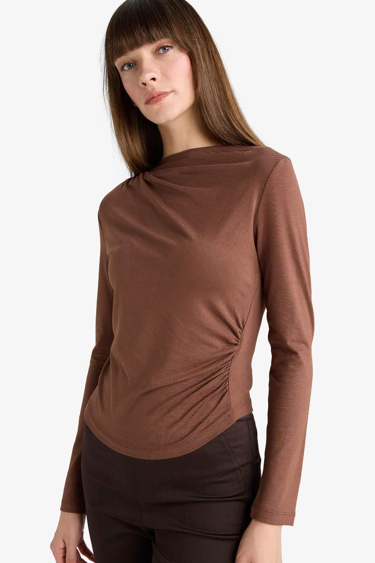 Slim Fit Dar Kesim Kayık Yaka Uzun Kollu Bluz
