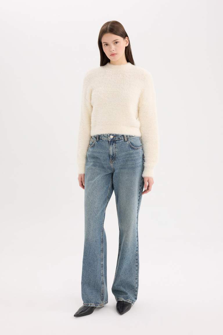 Straight Fit Yüksek Bel Düz Paça Jean Yıkamalı Pantolon
