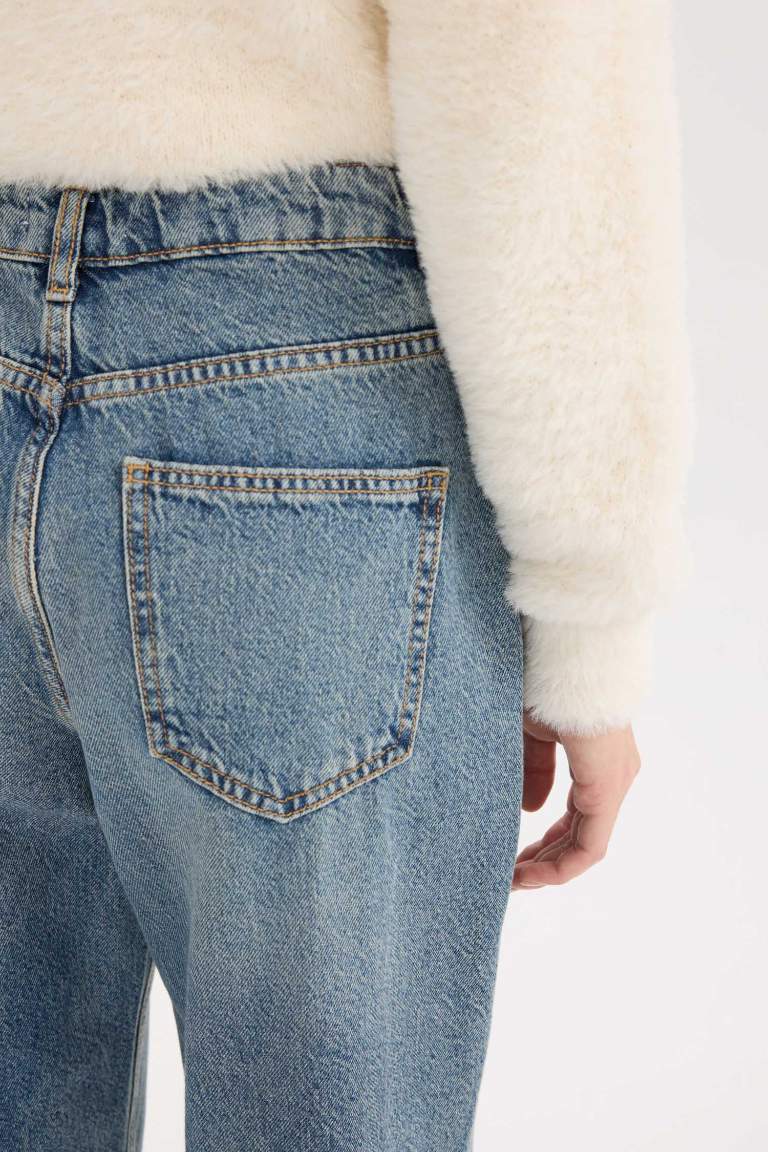 Straight Fit High Waist Washed Jeans