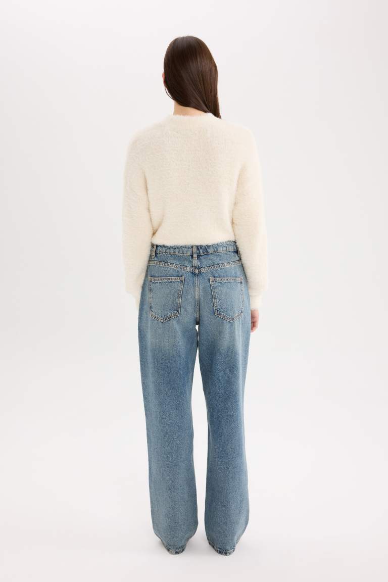 Straight Fit High Waist Washed Jeans