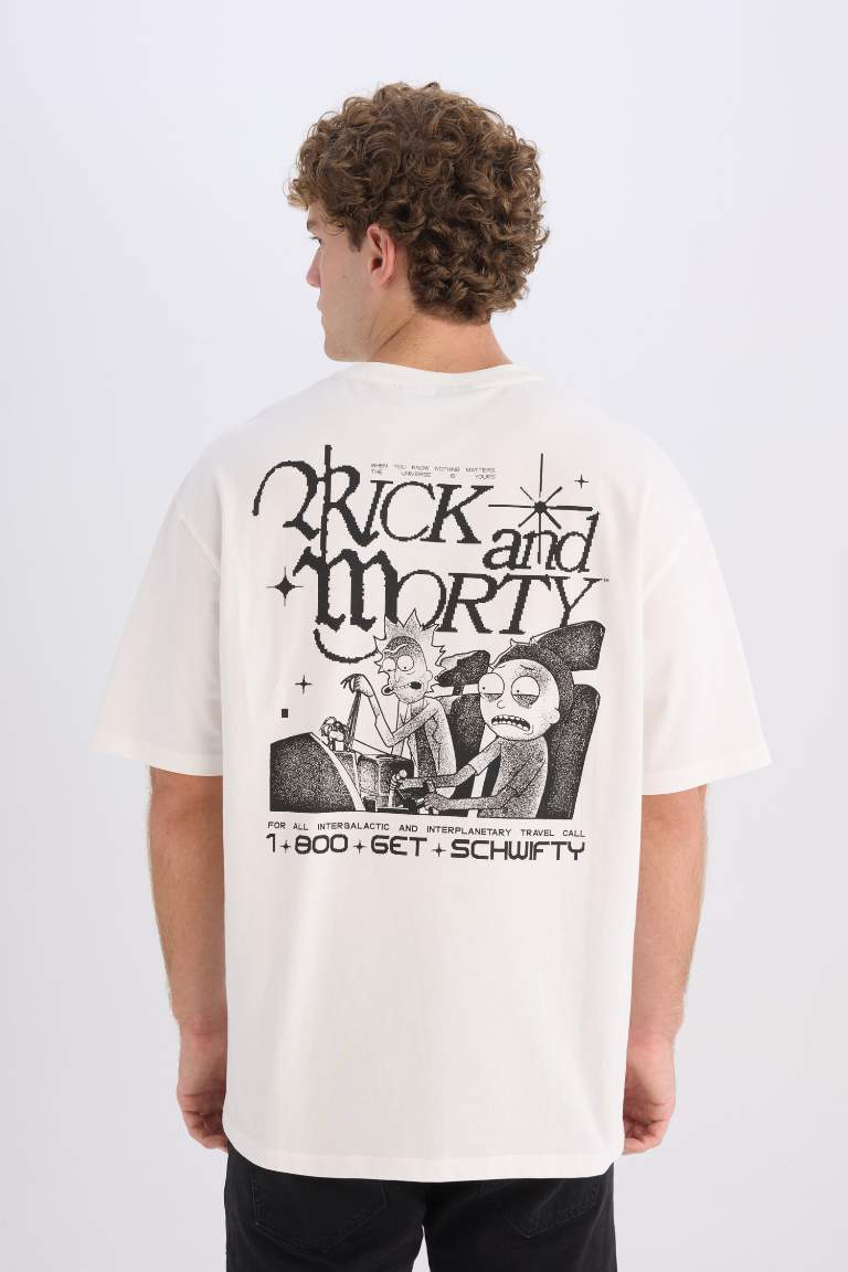 Boxy Fit Rick and Morty Licensed Crew Neck Printed T-Shirt