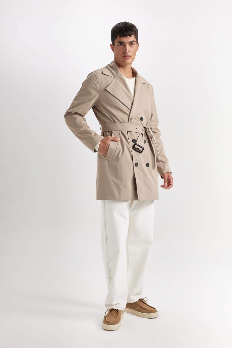 Trench slim boutonné avec ceinture