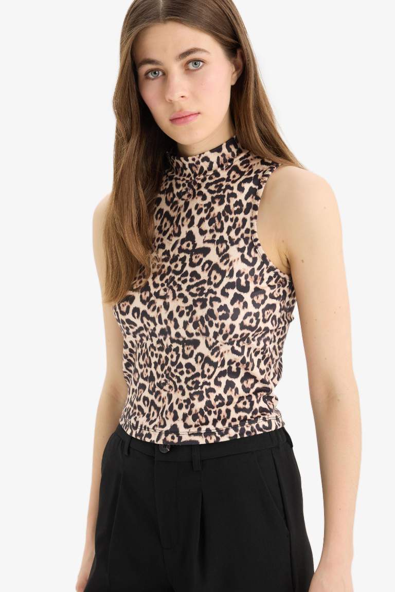 Slim Fit Leopard Patterned Half Turtleneck Tank Top