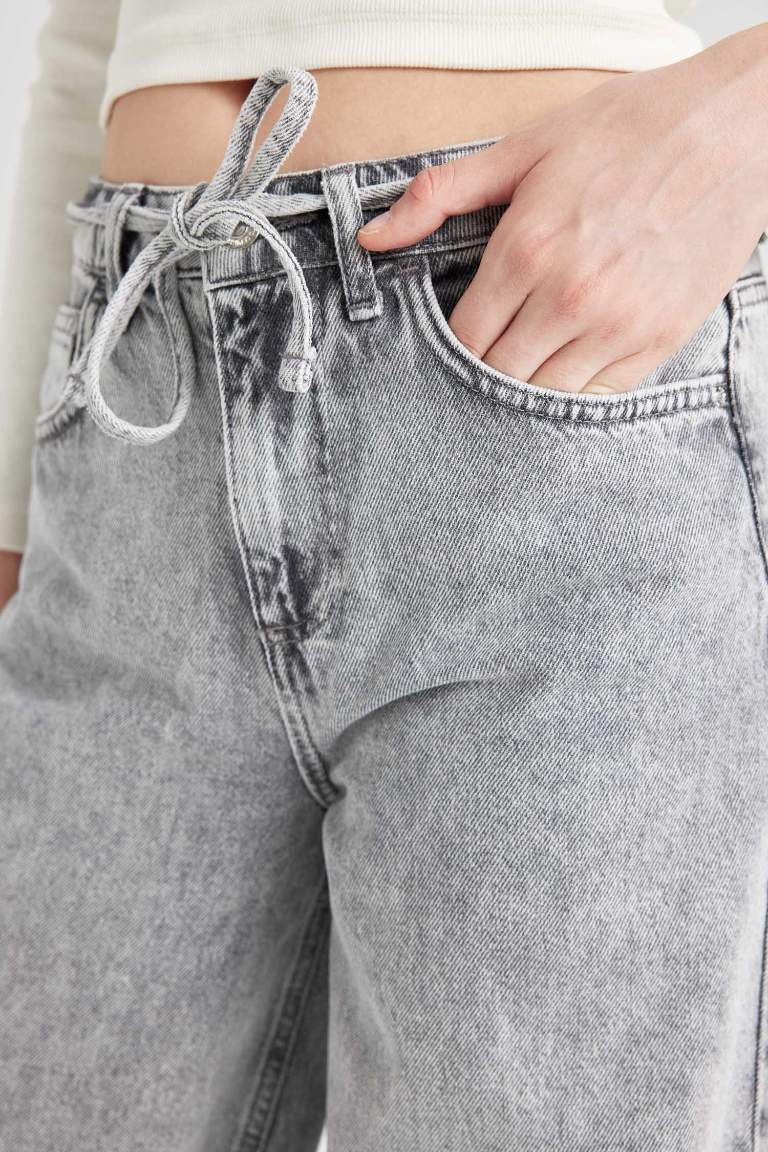 Pantalon Jean taille haute à Jambes larges délavé