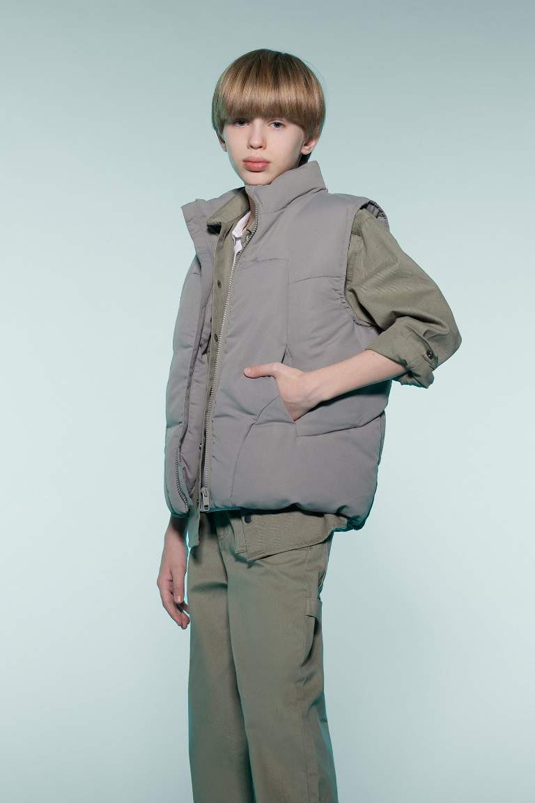 Boy Waterproof Zippered Puffer Vest