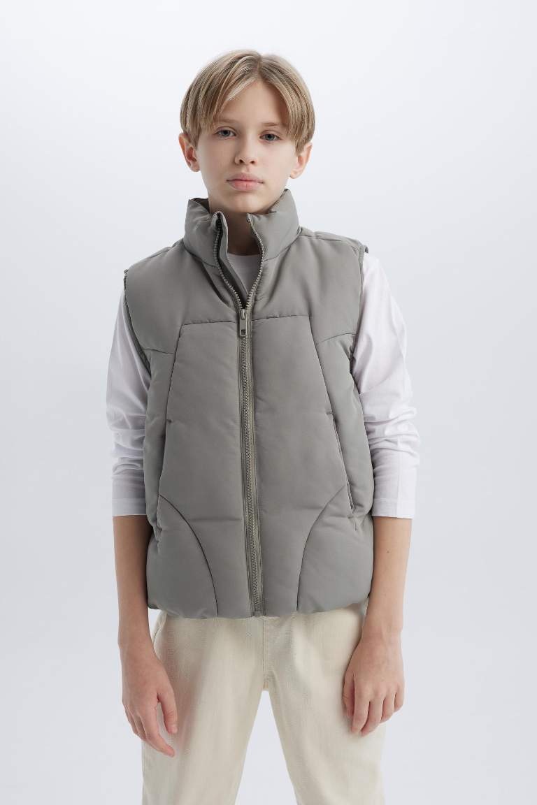 Boy Waterproof Zippered Puffer Vest