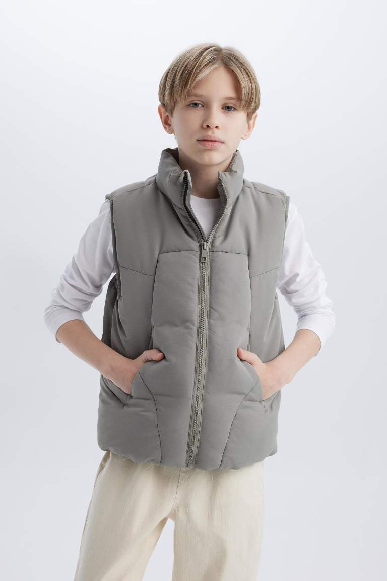 Boy Waterproof Zippered Puffer Vest