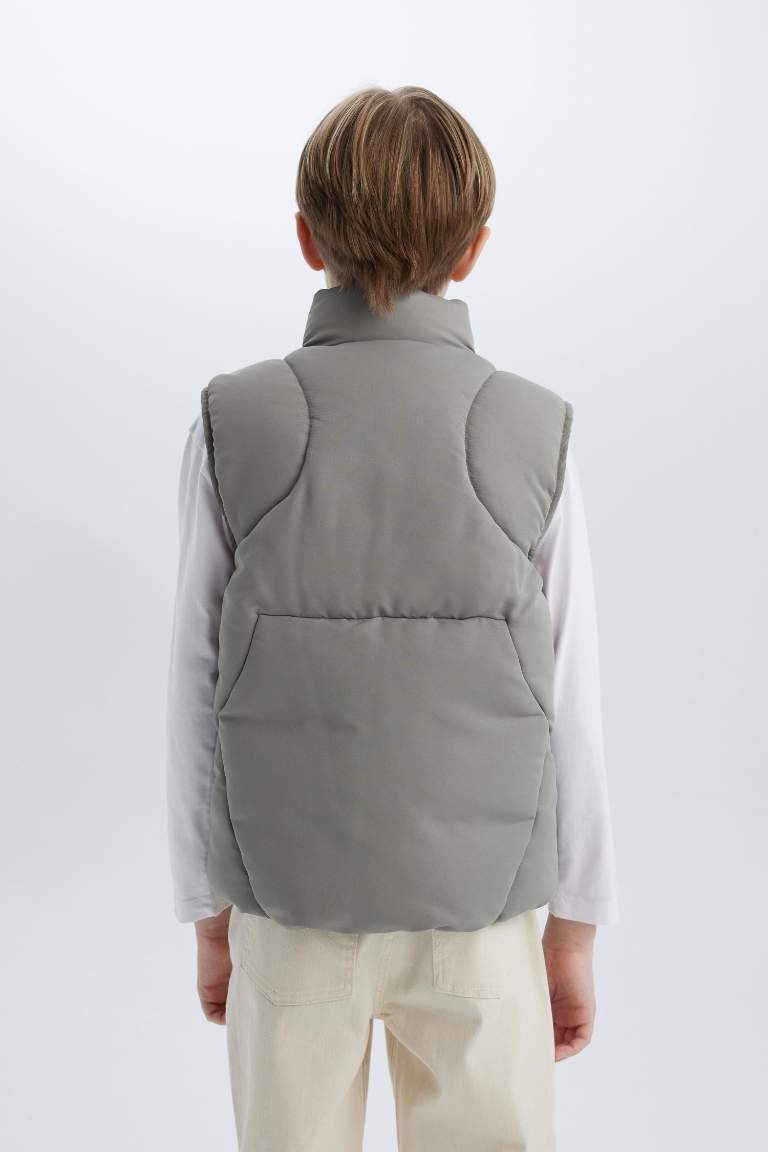 Boy Waterproof Zippered Puffer Vest