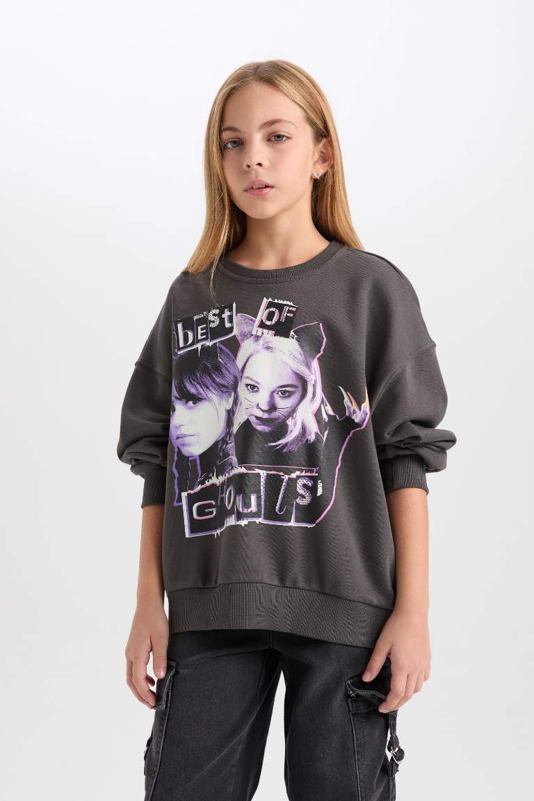 Girl Wednesday Oversize Fit Crew Neck Sweatshirt