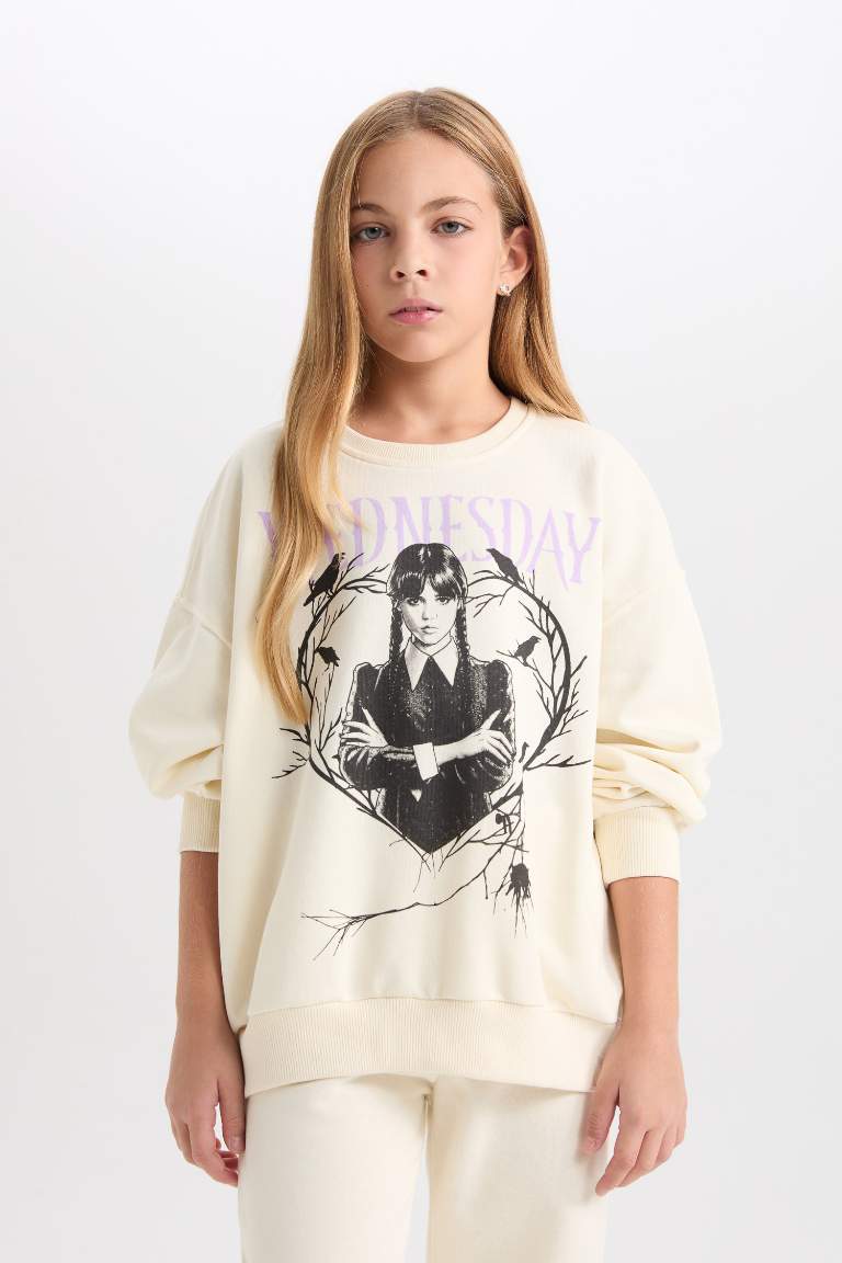 Girl Wednesday Oversize Fit Crew Neck Sweatshirt