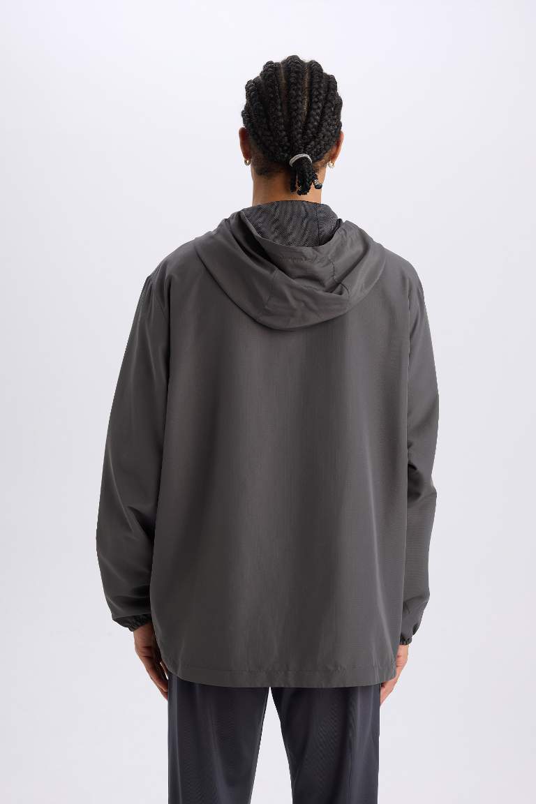 Sweat à capuche imperméable avec doublure en filet de DeFactoFit