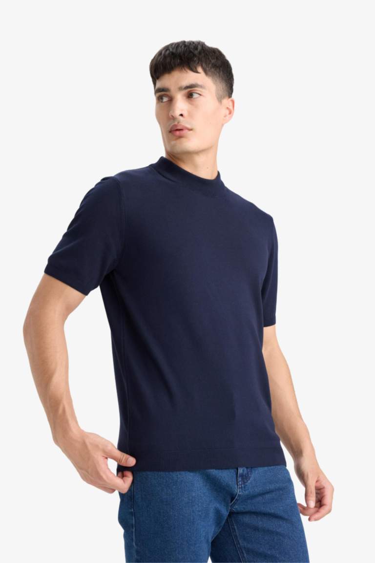Standard Fit Crew Neck Knitwear T-Shirt