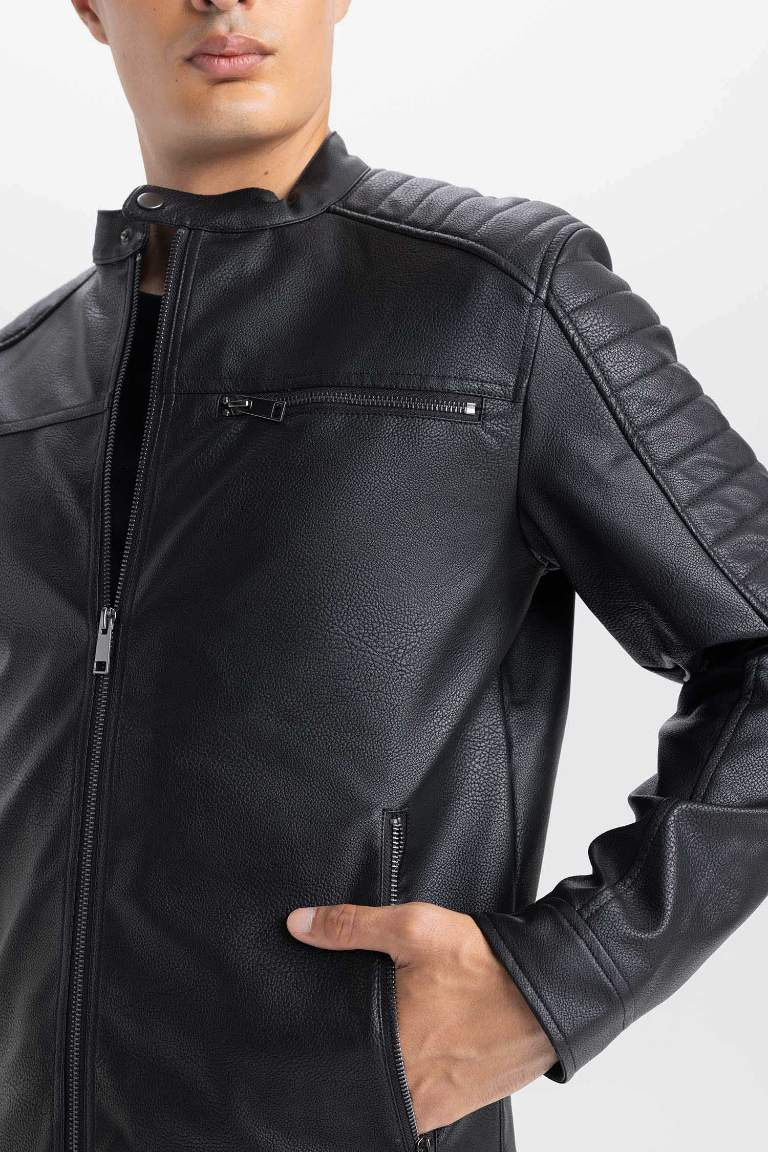 Jacket slim en simili cuir à col rond et fermeture zip