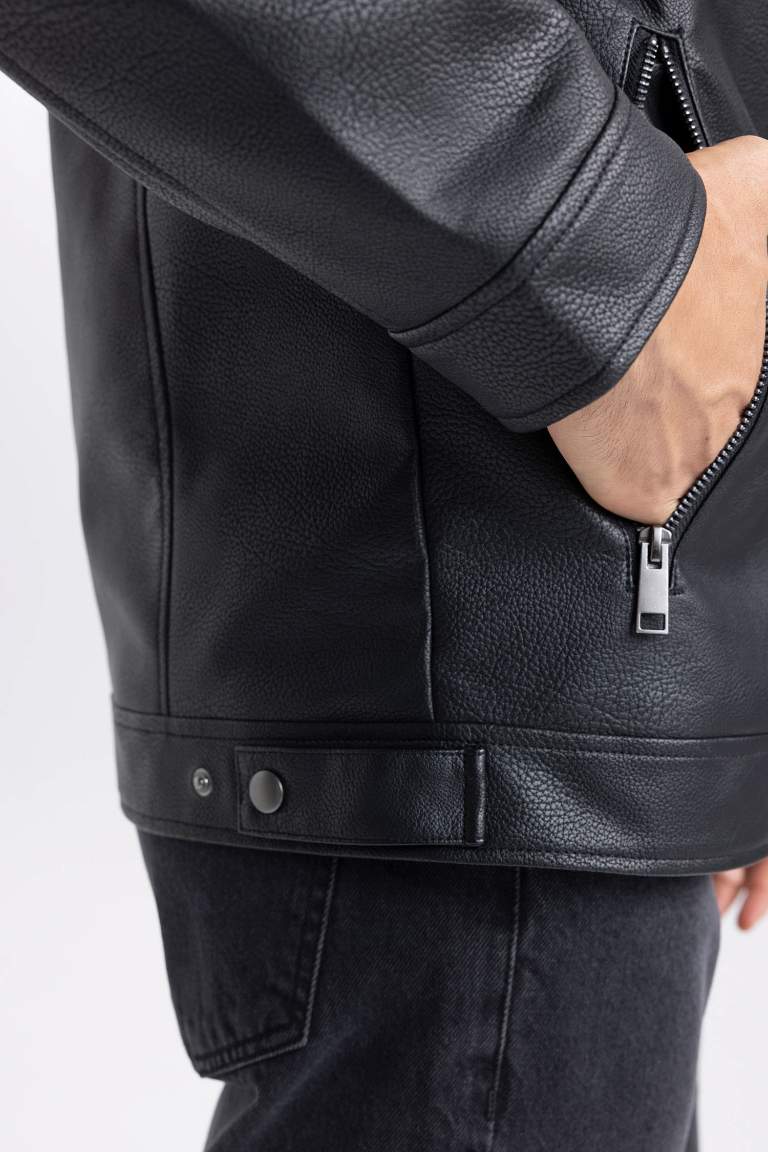 Jacket slim en simili cuir à col rond et fermeture zip