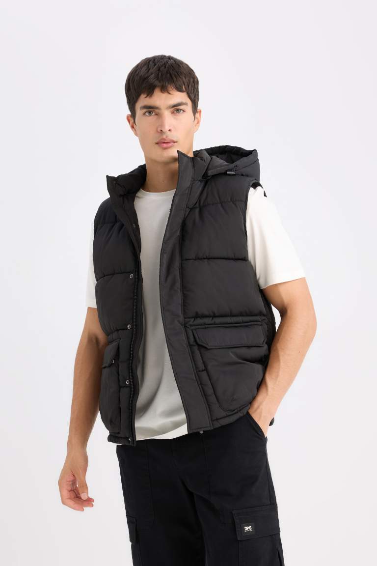 Regular Fit Hooded Zippered Pocket Puffer Vest