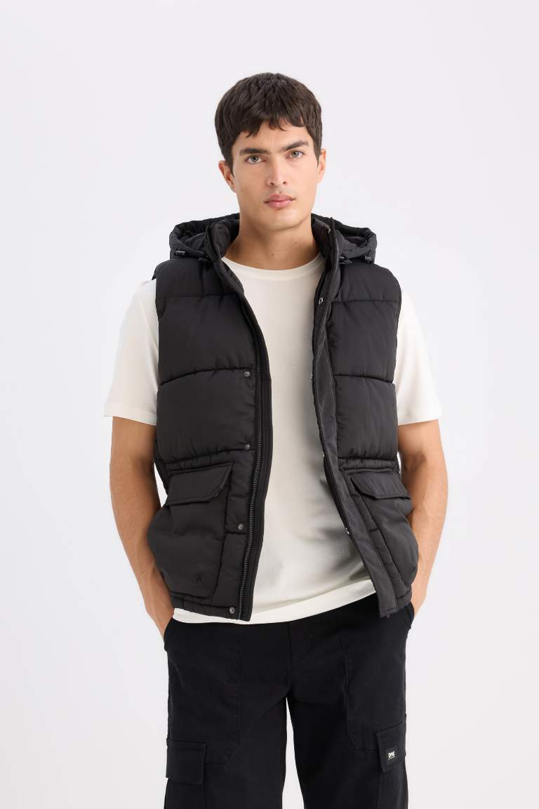 Regular Fit Hooded Zippered Pocket Puffer Vest