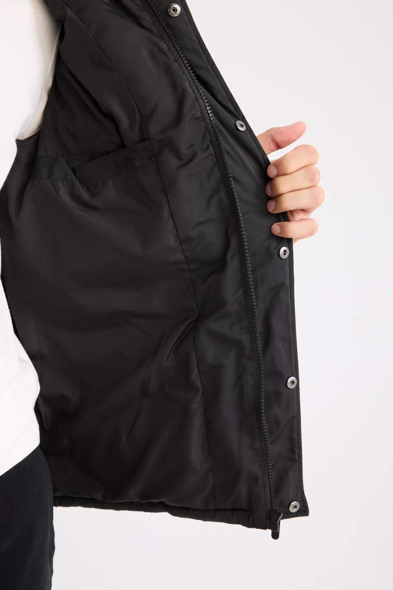 Regular Fit Hooded Zippered Pocket Puffer Vest