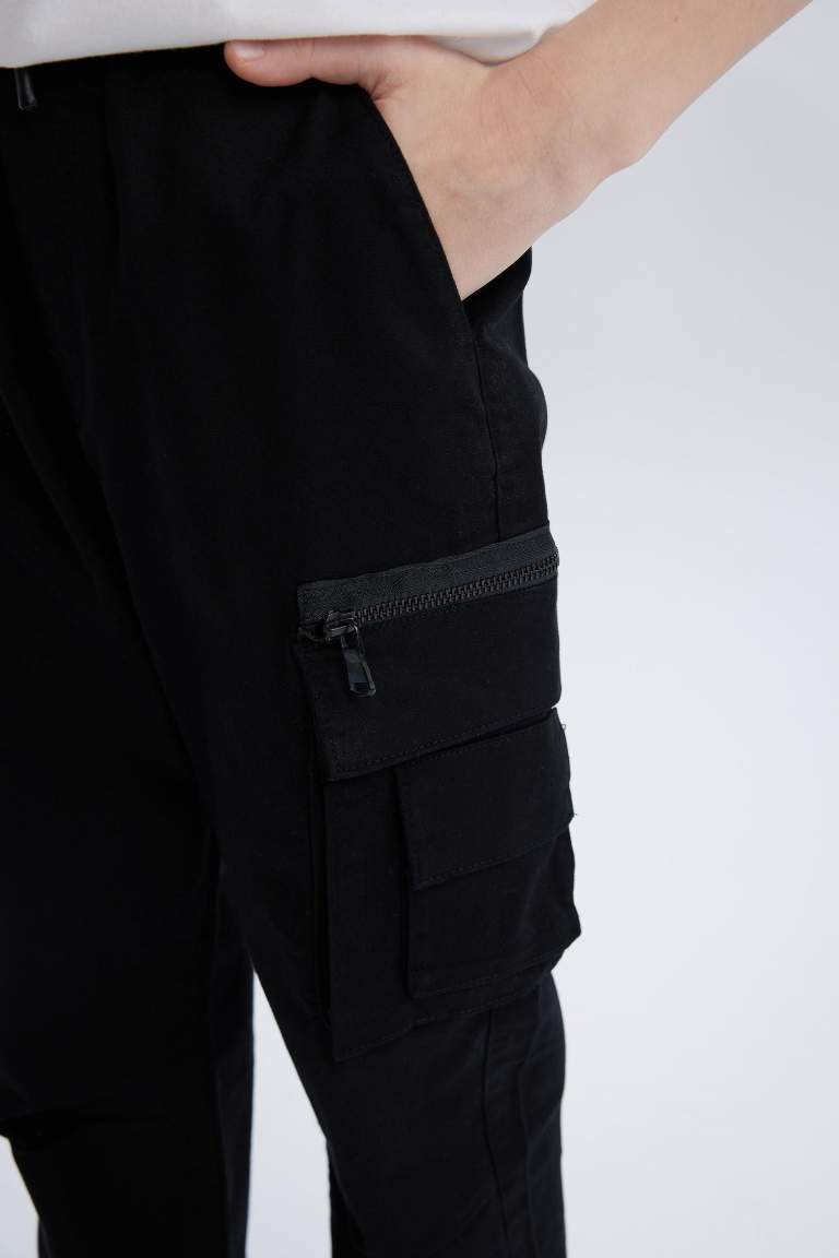 Pantalon cargo en gabardine pour garçon