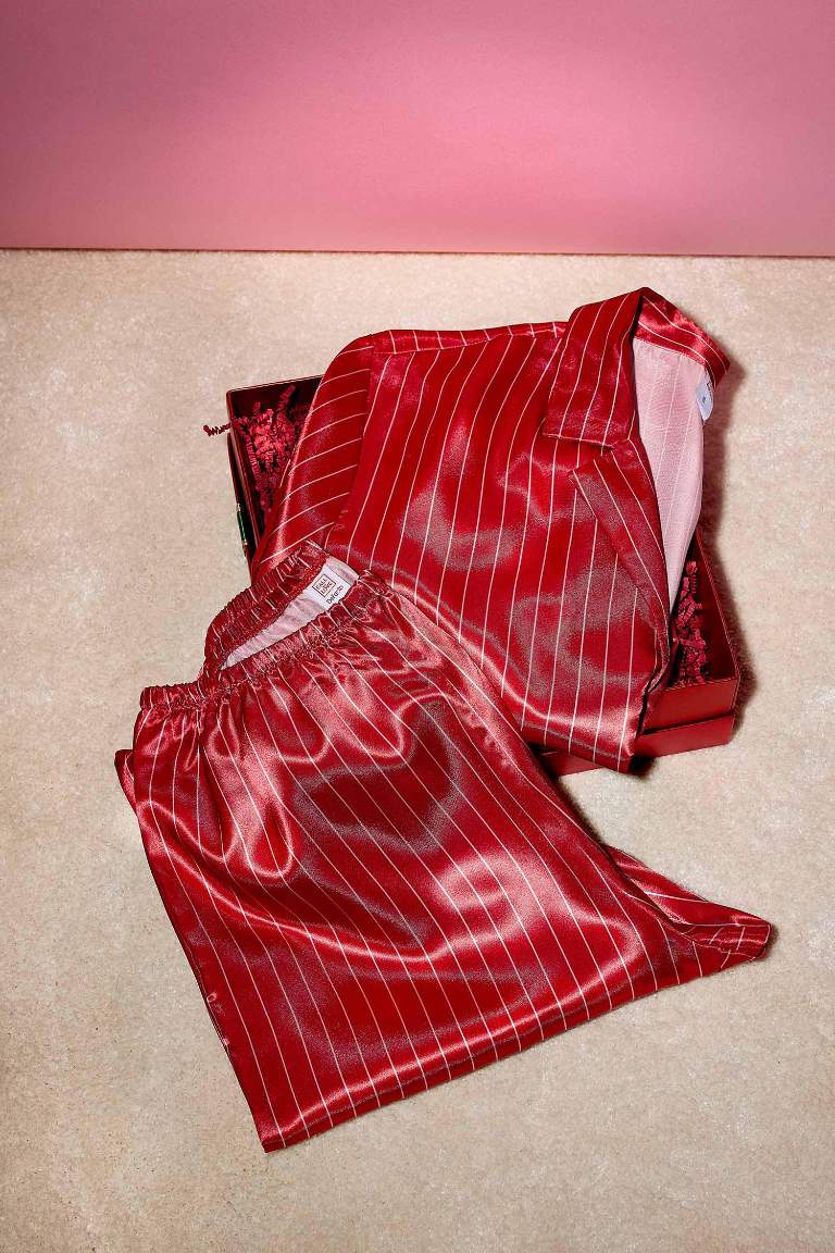 Fall in Love Buttoned Top Bottom 2 Piece Satin Pajama Set