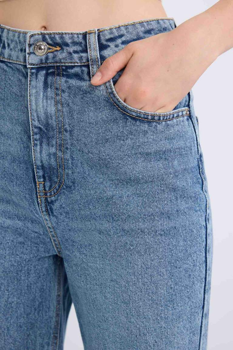 بنطرون جينز كروب برجل واسع وايد ليج وخصر عالي