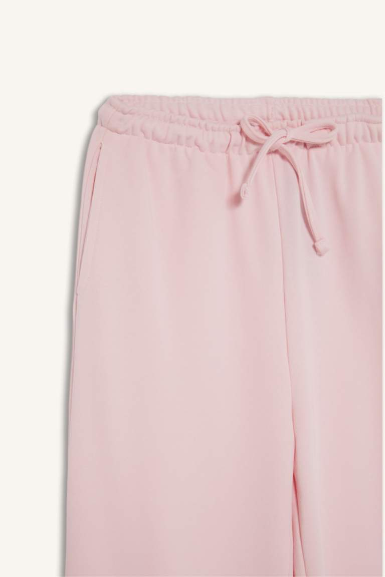 Straight Fit Wide Leg Basic Pocketed Sweatpants