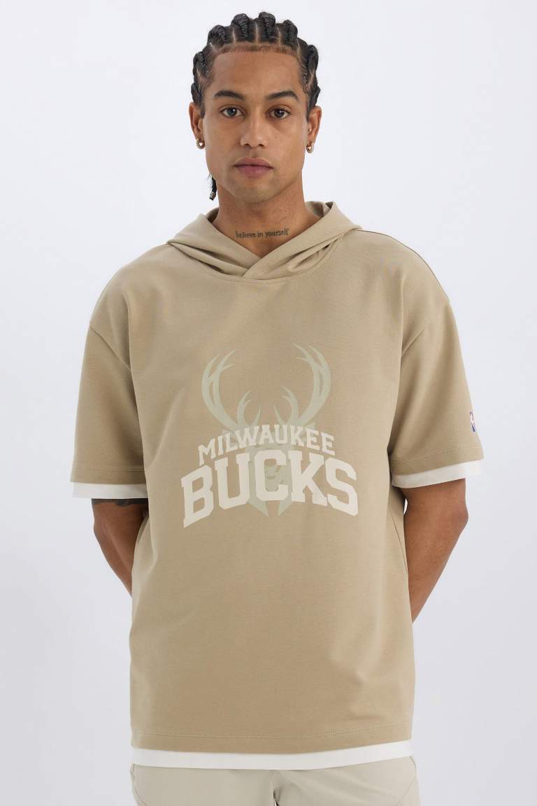 DeFactoFit NBA Milwaukee Bucks Oversize Fit Hooded Sports T-Shirt