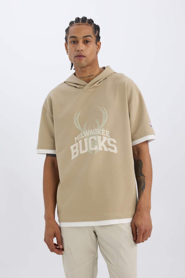 DeFactoFit NBA Milwaukee Bucks Oversize Fit Hooded Sports T-Shirt