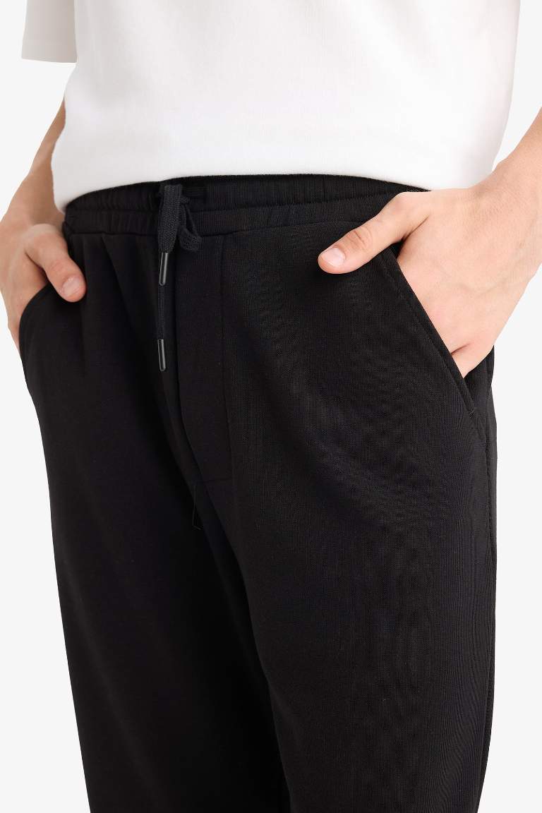 Regular Fit Beli Bağcıklı Düz Paça Eşofman Altı