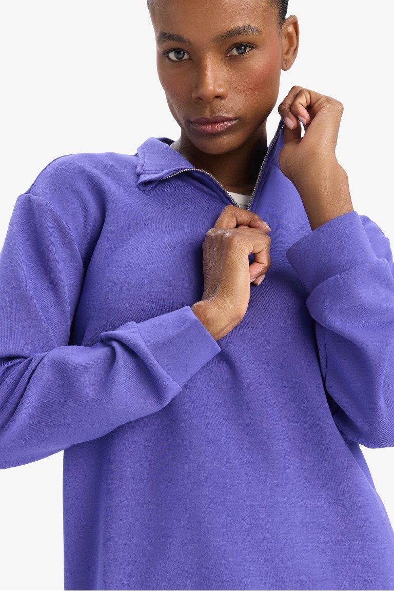 Oversize Fit Long Sleeve Sweatshirt