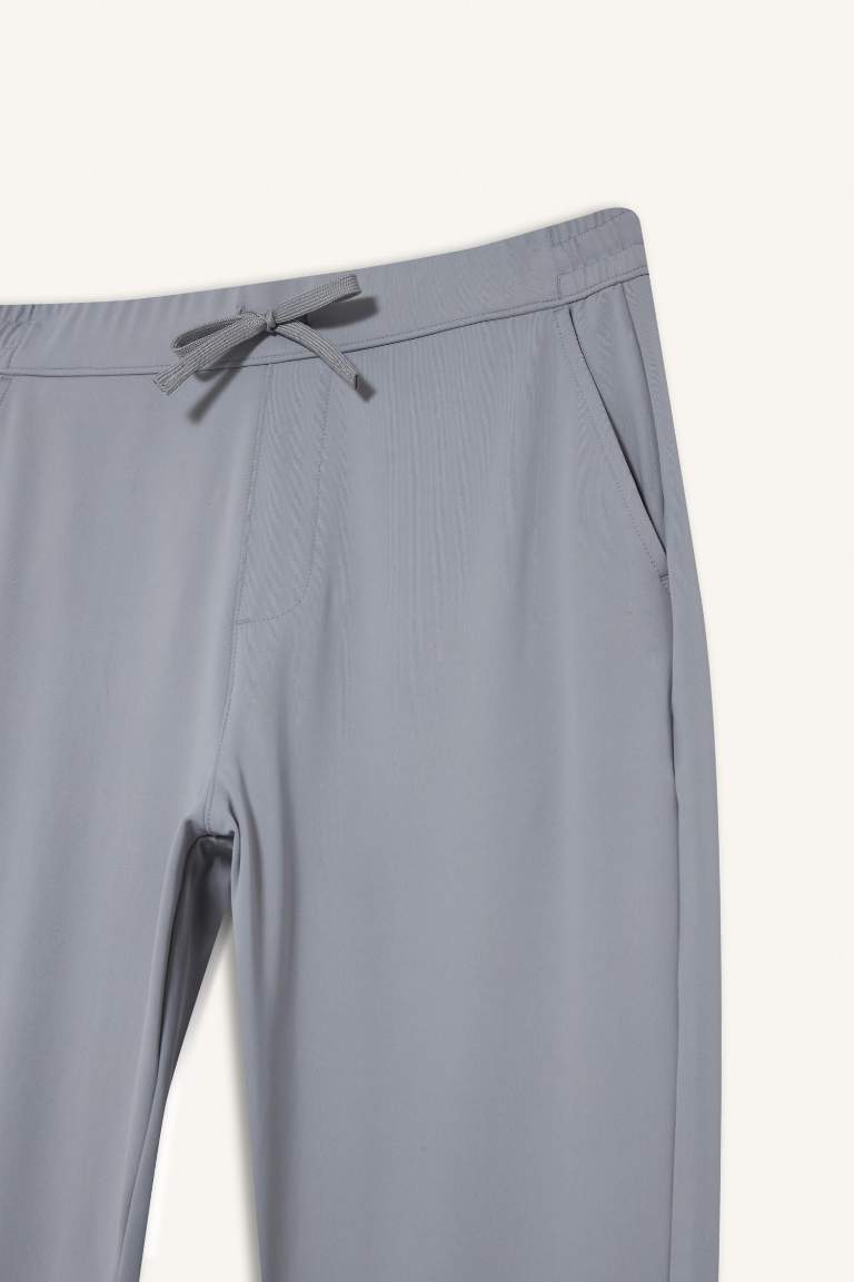 DeFactoFit Slim Fit Dar Kesim Standart Paça Sporcu Jogger Eşofman Altı