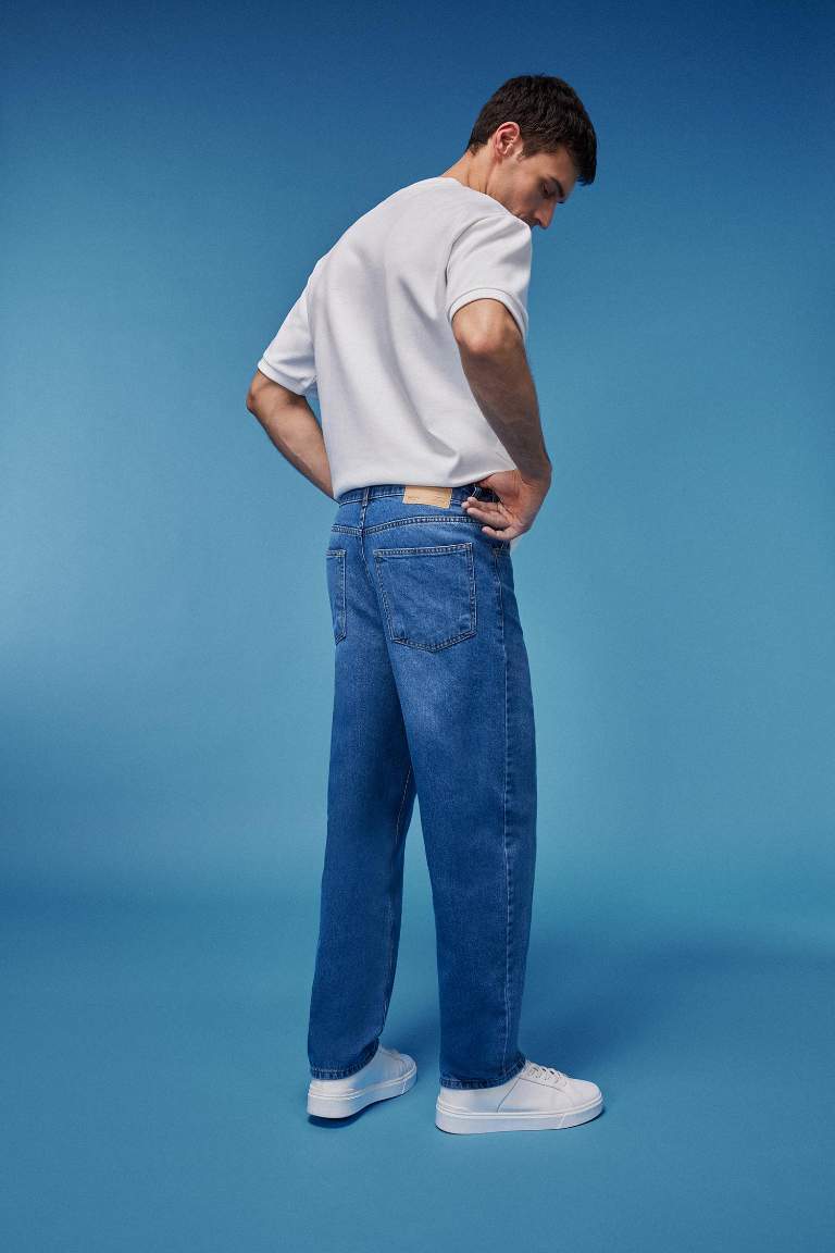 Pantalon Jean baggy à taille normale et  jambes larges