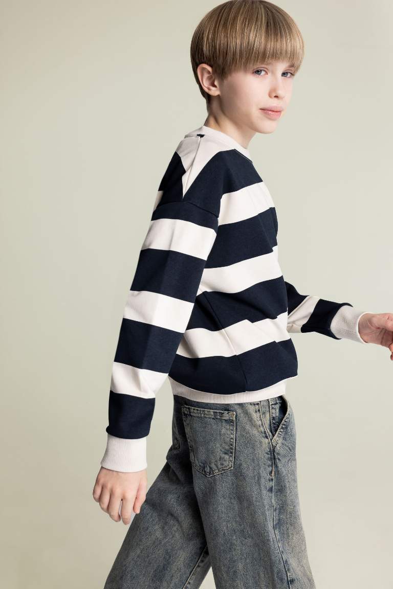 Boy Oversize Fit Crew Neck Striped Sweatshirt