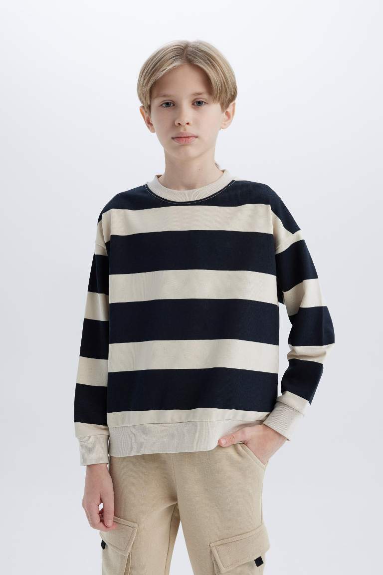 Boy Oversize Fit Crew Neck Striped Sweatshirt