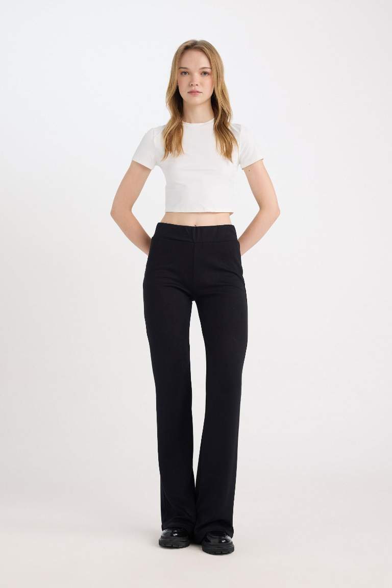 Flare Fit Düz Paça Uzun Boy Pantolon