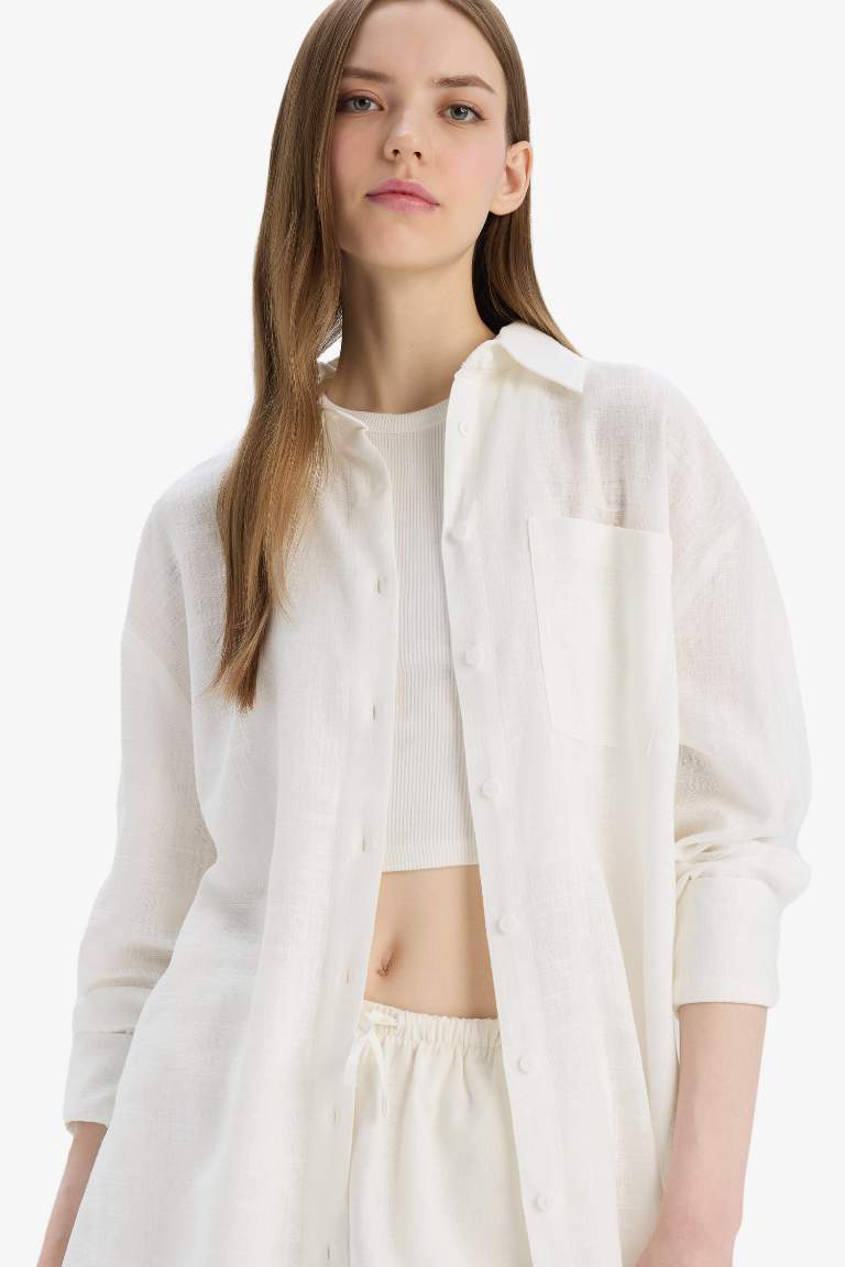Oversize широкая рубашка с воротником и длинными рукавами
