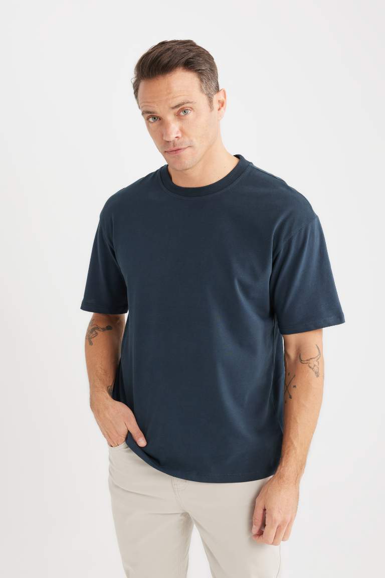 Boxy Fit Crew Neck Basic T-shirt