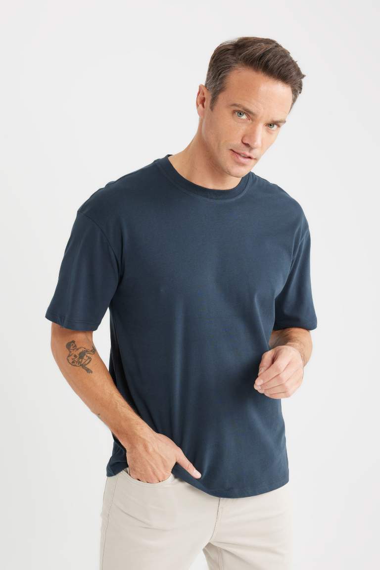 Boxy Fit Crew Neck Basic T-shirt