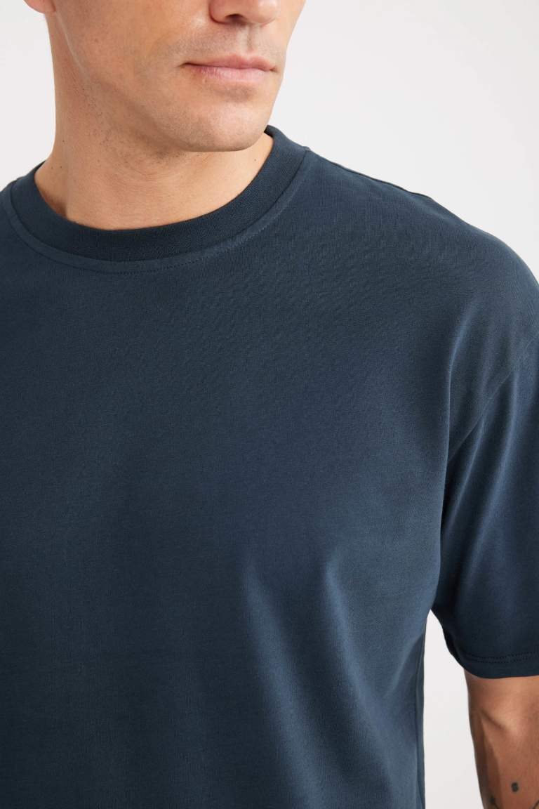 Boxy Fit Crew Neck Basic T-shirt