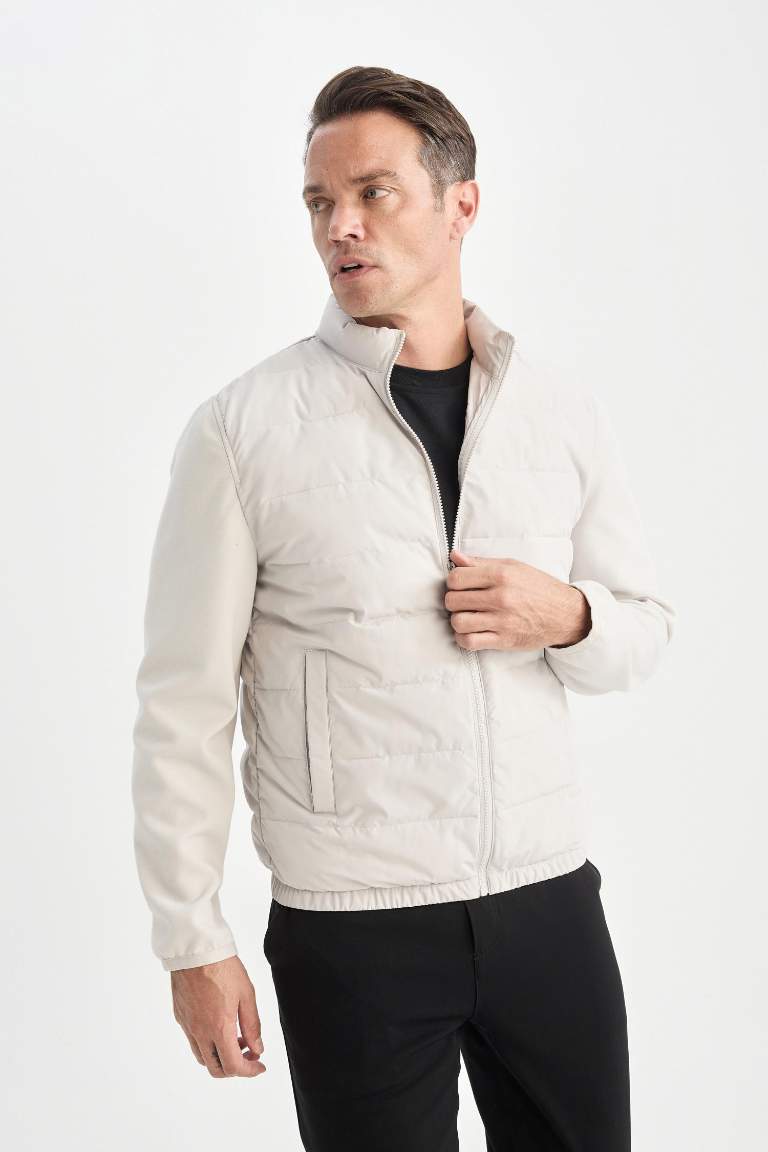 Jacket imperméable zippée à col montant Coupe slim