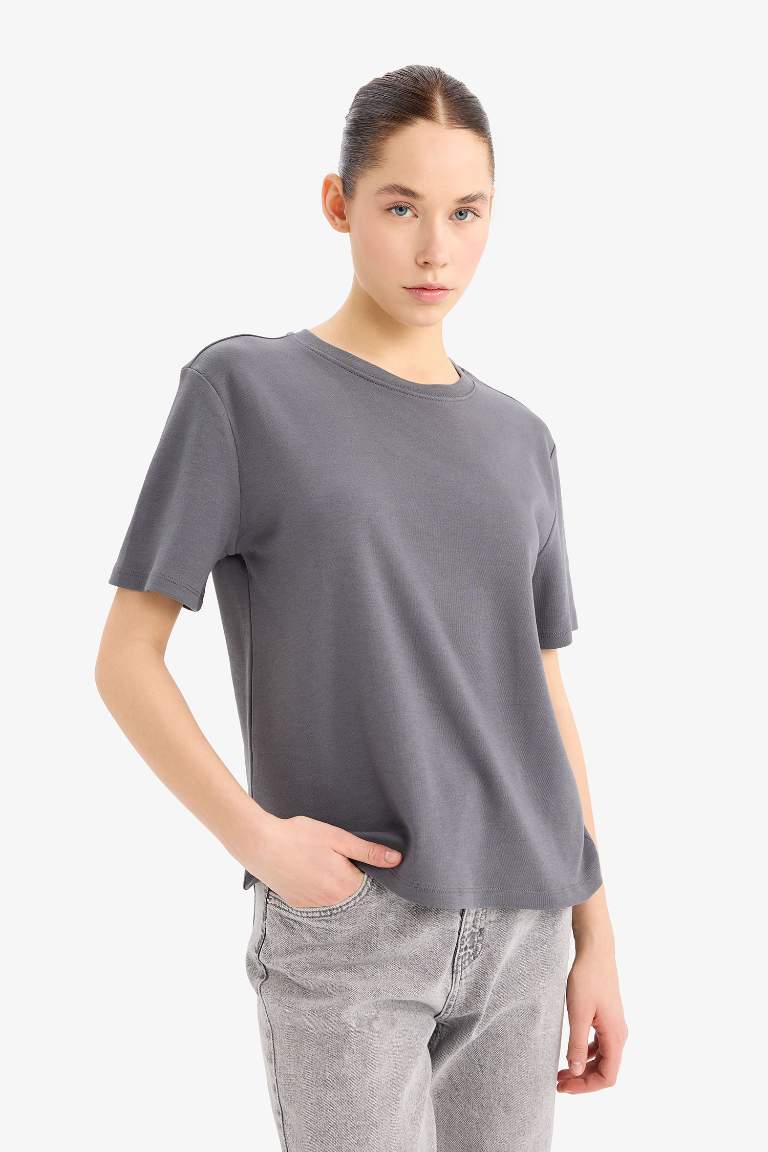 Regular Fit Crew Neck Short Sleeve T-Shirt