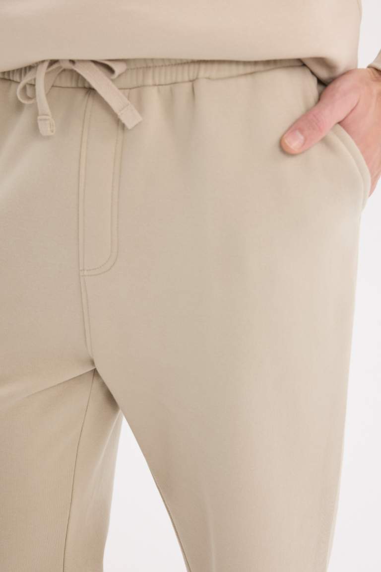 Regular Fit Pocketed Straight Leg Basic Sweatpants