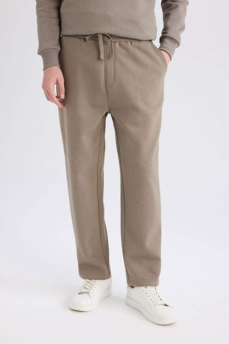 Regular Fit Straight Leg Basic Sweatpants