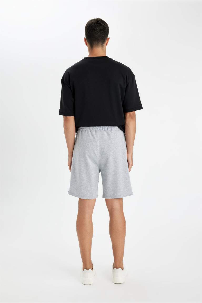 Regular Fit Bermuda Basic Shorts