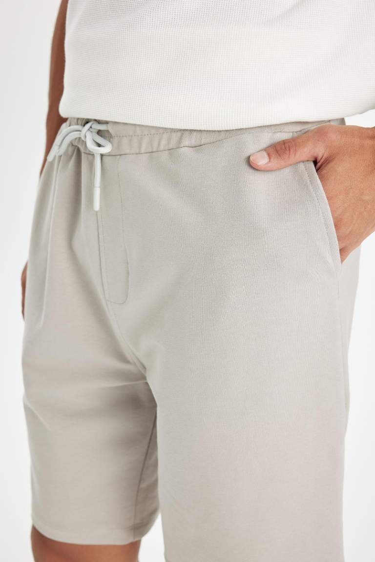 Regular Fit Bermuda Basic Shorts