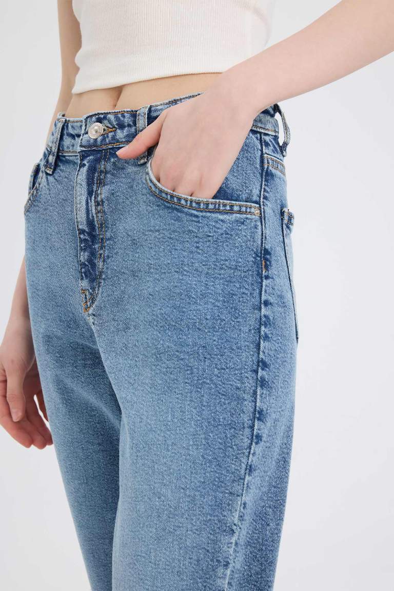 Lina Comfort Mom Normal Bel Düz Paça Jean Kar Yıkamalı Pantolon