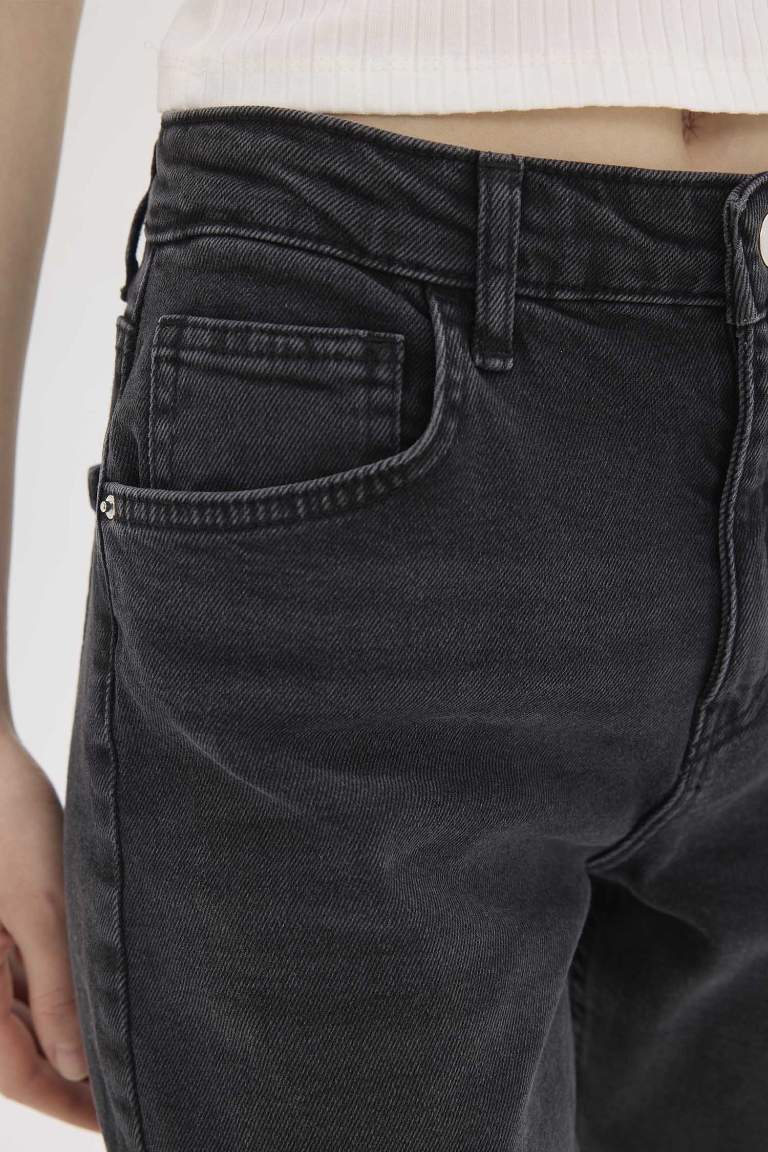 Lina Comfort Mom Normal Bel Düz Paça Jean Kar Yıkamalı Pantolon